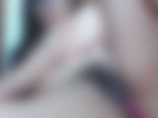Live cam show with CarolinaAngel - Flashing on camtv