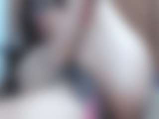 Live cam show with CarolinaAngel - Flashing on Camsoda