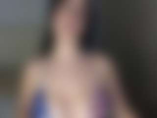 Live cam show with CelesteTailor - Dildo on StripNow