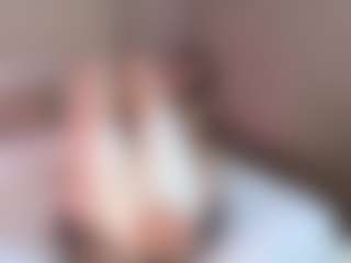Live cam show with CelesteTailor - Brown Hair Teen (18+) on UwU Esports