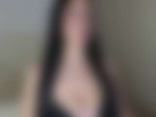 Live cam show with CelesteTailor - Brown Hair Teen (18+) on Camsoda