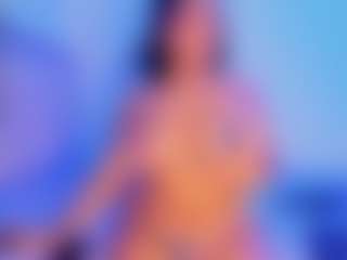 Live cam show with Letizia-Westland - Plug on boobsie.com
