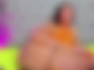 LuciaSex's Live Sex Cam Show