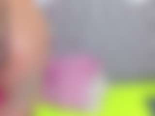 LuciaSex's Live Sex Cam Show