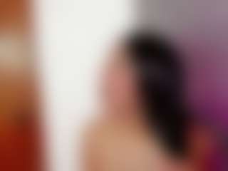 Live cam show with LuciaSex - Teen (18+) on CamClone