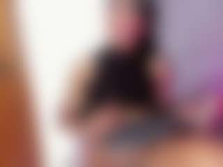 Live cam show with LuciaSex - Black Hair on Camsoda