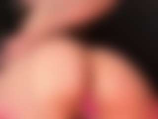 Candyxpeach's Live Sex Cam Show