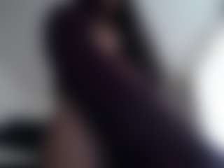 Live cam show with Maria - Athletic Brown Eyes on StripNow