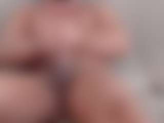 Live cam show with NaturalDom - Bedroom on Cam Slut
