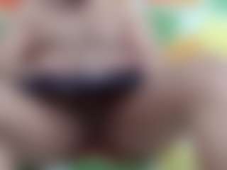 Live cam show with NaturalDom - White on StripNow | romania