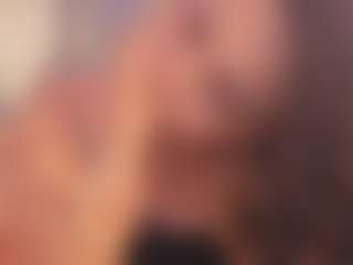Live cam show with Renatta Cruz - Foot Fetish on TeamSkeetLive