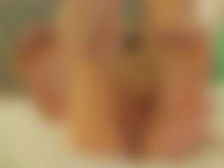 Renatta Cruz's Live Sex Cam Show