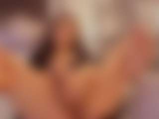 Renatta Cruz's Live Sex Cam Show