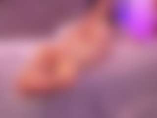Renatta Cruz's Live Sex Cam Show