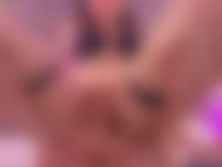Renatta Cruz's Live Sex Cam Show