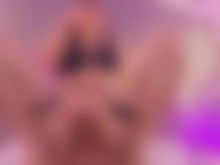 Renatta Cruz's Live Sex Cam Show