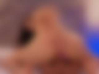 Renatta Cruz's Live Sex Cam Show