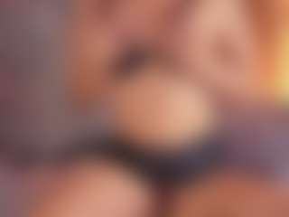 Renatta Cruz's Live Sex Cam Show