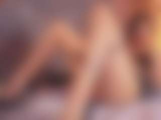 Renatta Cruz's Live Sex Cam Show