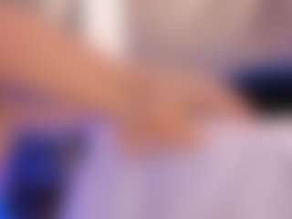 Renatta Cruz's Live Sex Cam Show