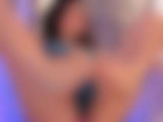 Renatta Cruz's Live Sex Cam Show