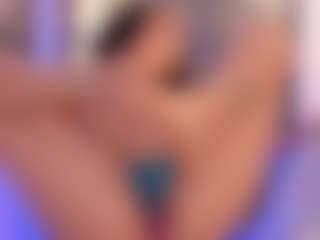 Renatta Cruz's Live Sex Cam Show