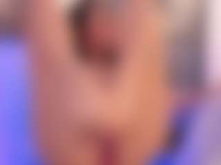 Renatta Cruz's Live Sex Cam Show