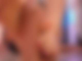 Renatta Cruz's Live Sex Cam Show