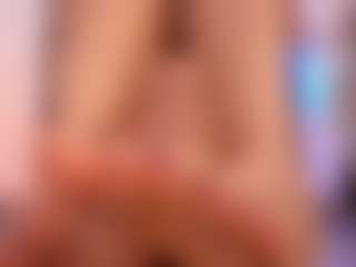 Renatta Cruz's Live Sex Cam Show