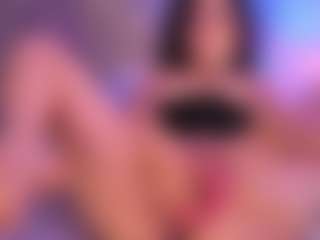 Renatta Cruz's Live Sex Cam Show