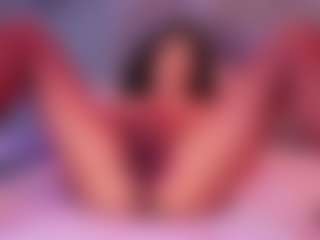 Live cam show with Renatta Cruz - Bush on crypto-cams