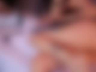 Live cam show with Renatta Cruz - Bush on livesuperchat.net