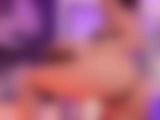 Renatta Cruz's Live Sex Cam Show