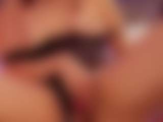 Renatta Cruz's Live Sex Cam Show