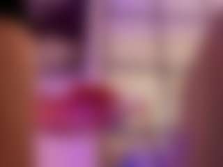 Renatta Cruz's Live Sex Cam Show