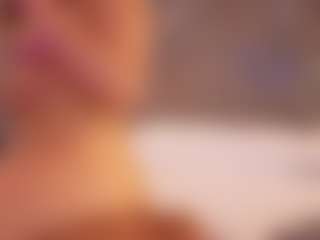 Renatta Cruz's Live Sex Cam Show
