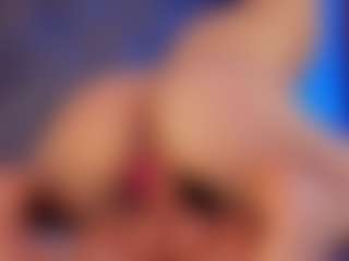 Renatta Cruz's Live Sex Cam Show