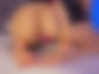 Renatta Cruz's Live Sex Cam Show