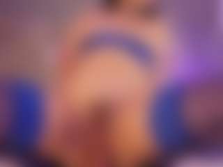 Renatta Cruz's Live Sex Cam Show