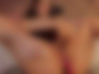 Renatta Cruz's Live Sex Cam Show