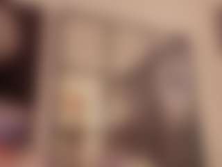 Renatta Cruz's Live Sex Cam Show