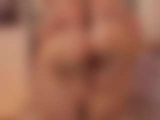 Renatta Cruz's Live Sex Cam Show