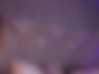 Live cam show with Renatta Cruz - Lush Brown Hair on live18s.com