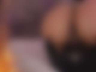 Renatta Cruz's Live Sex Cam Show