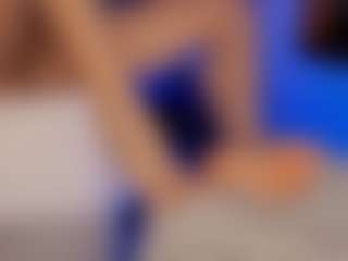 Live cam show with Renatta Cruz - Small Tits Brown Hair on crypto-cams
