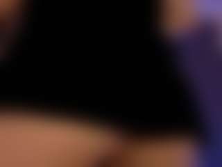 Renatta Cruz's Live Sex Cam Show