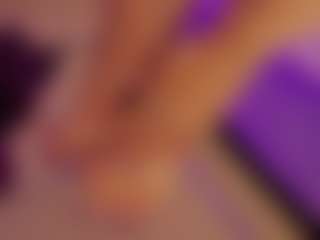 Renatta Cruz's Live Sex Cam Show