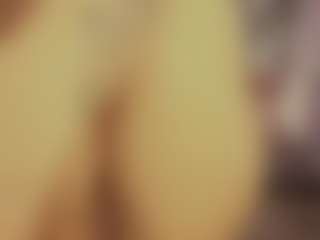 Live cam show with Renatta Cruz - Pale on slutload