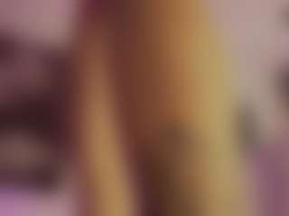 Renatta Cruz's Live Sex Cam Show