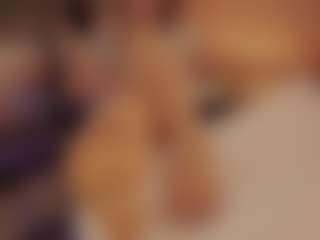 Live cam show with Renatta Cruz - Hairy on liverealitysex.com